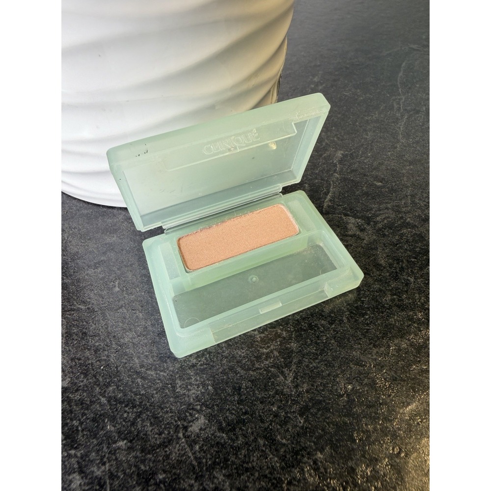 Vintage Clinique High Impact Eye Shadow SUNKISSED .03 oz Discontinued NEW